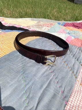 Vtg 1980's Women's Brown Eel Skin Leather Skinny Narrow Belt SZ 34  Brass Buckle